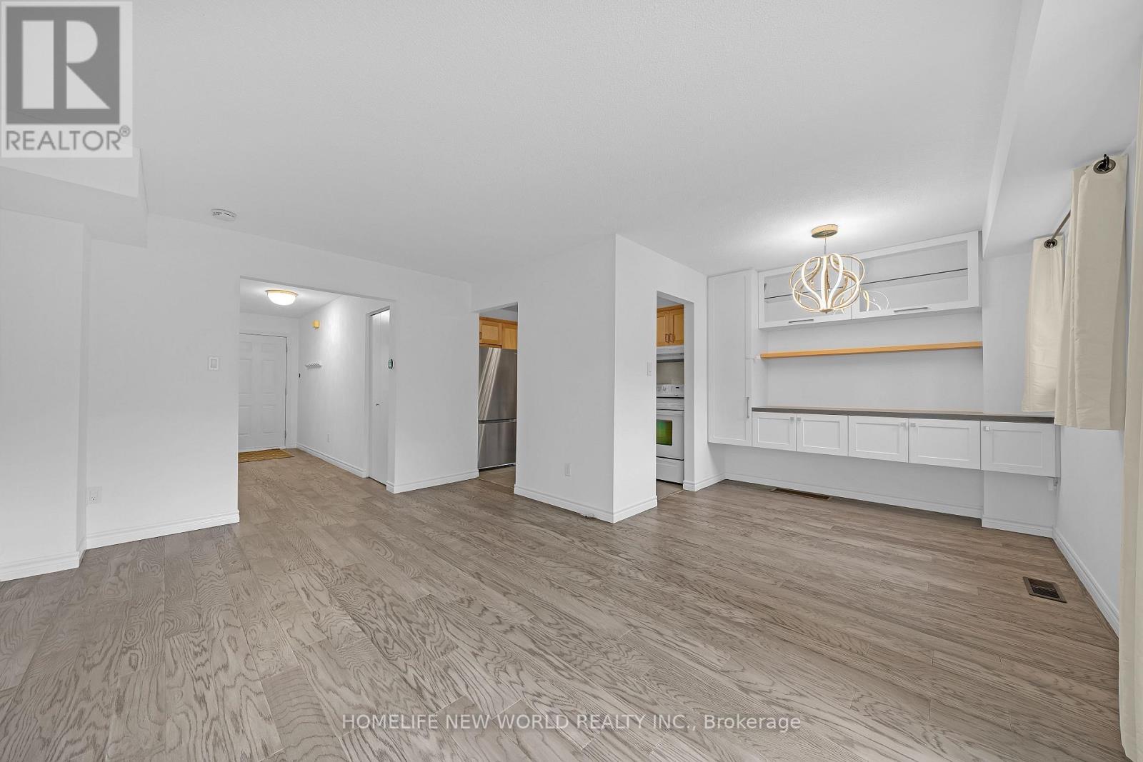 #353 81 NILES WAY - 12