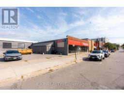 B - 526 Dominion Avenue, Midland, ON L4R1P8 Photo 12