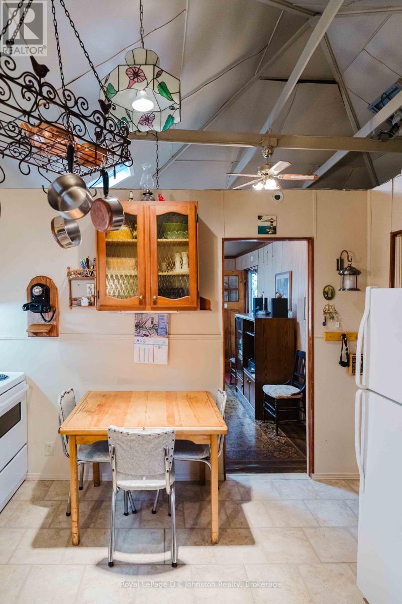 736 SHANTZ STREET - 9