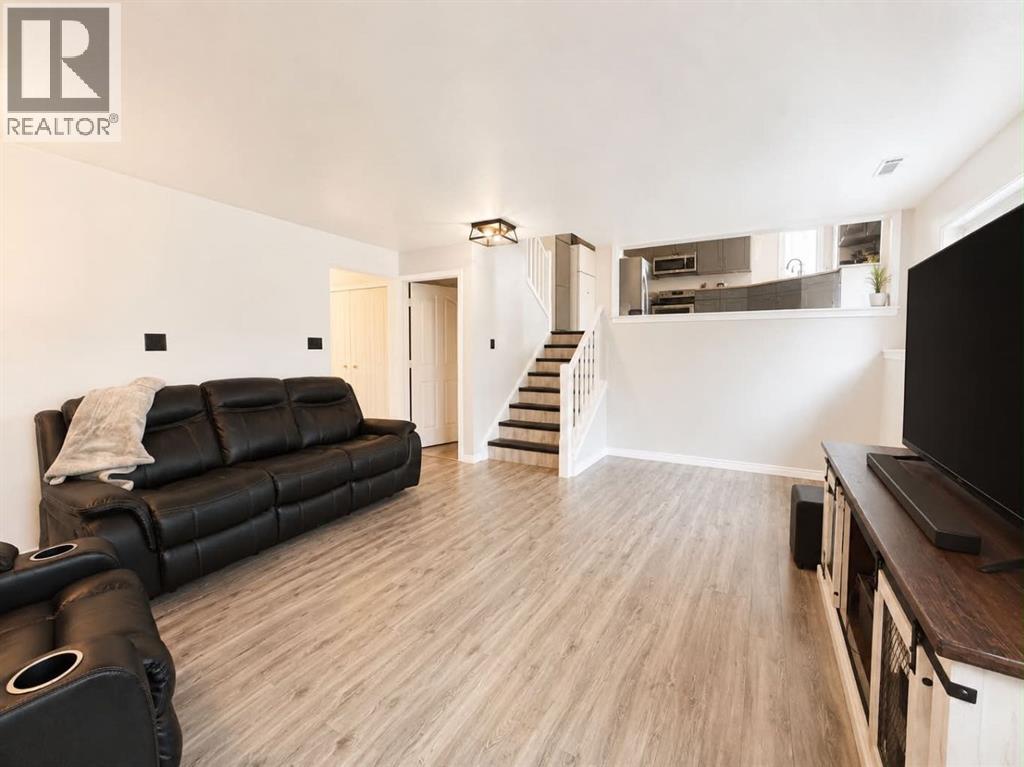 9344 Stern Crescent - Image 17