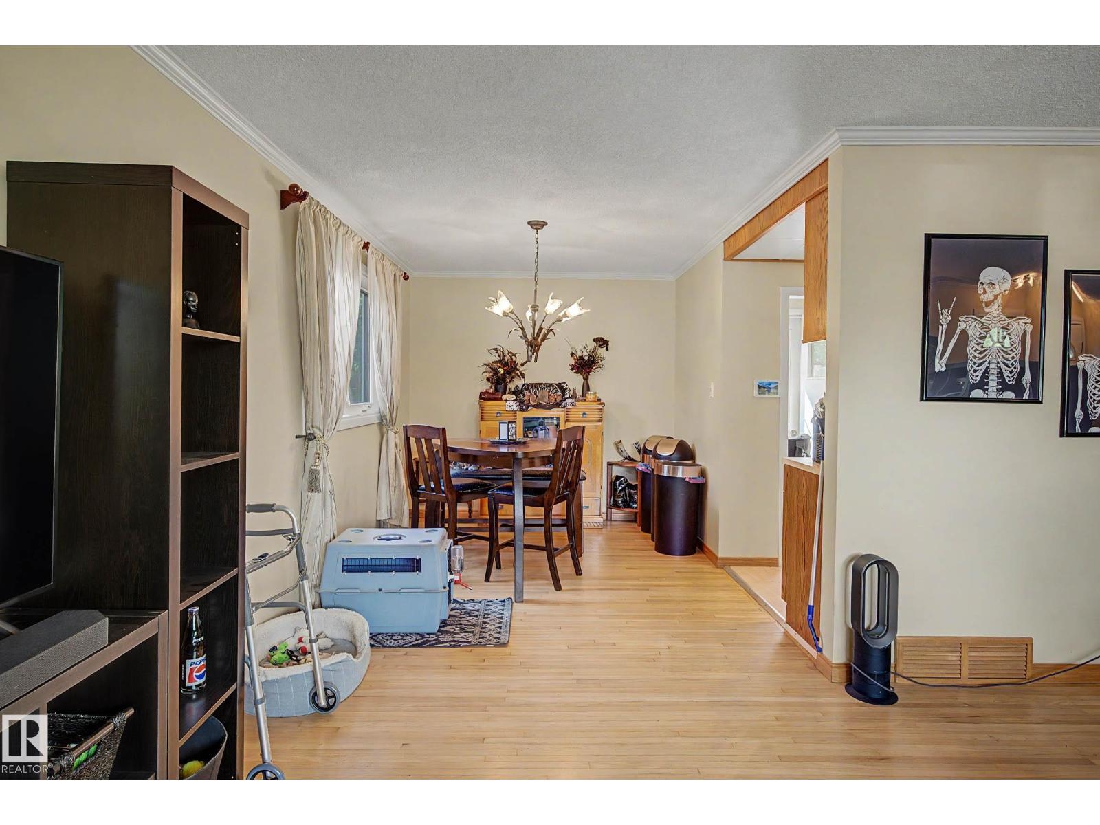 11431 51 AV NW - Image 19