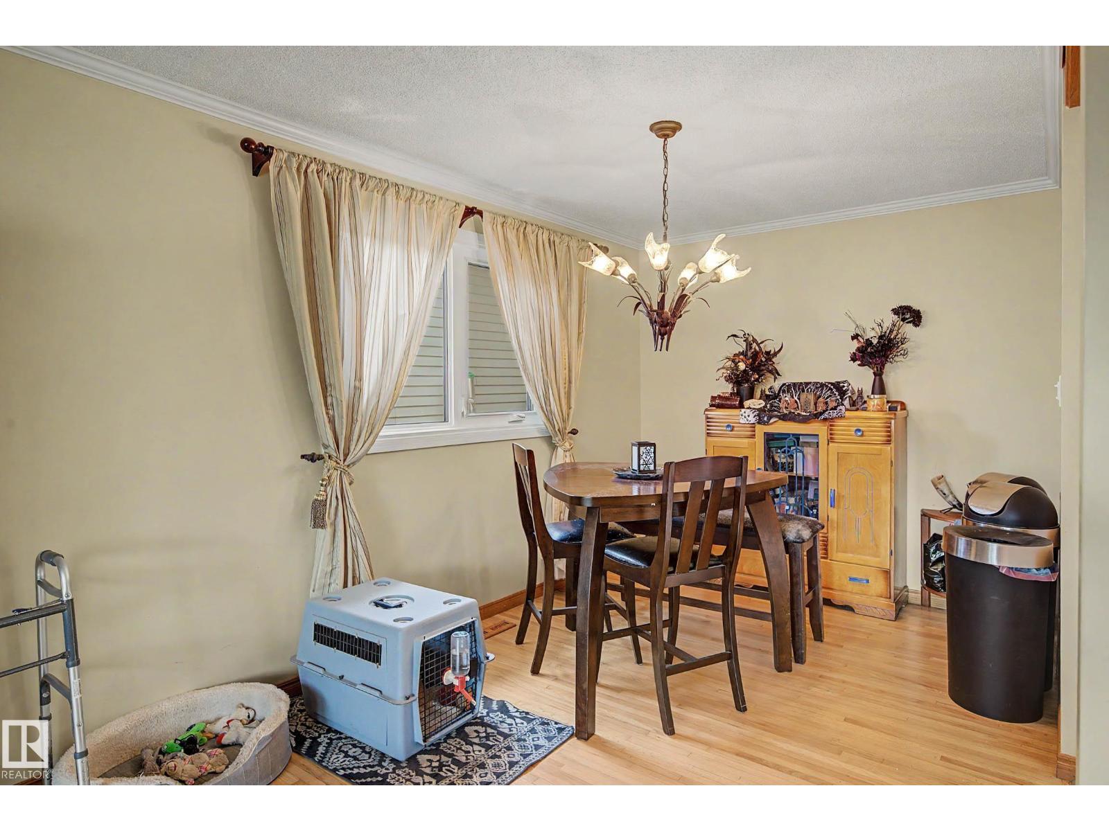 11431 51 AV NW - Image 20