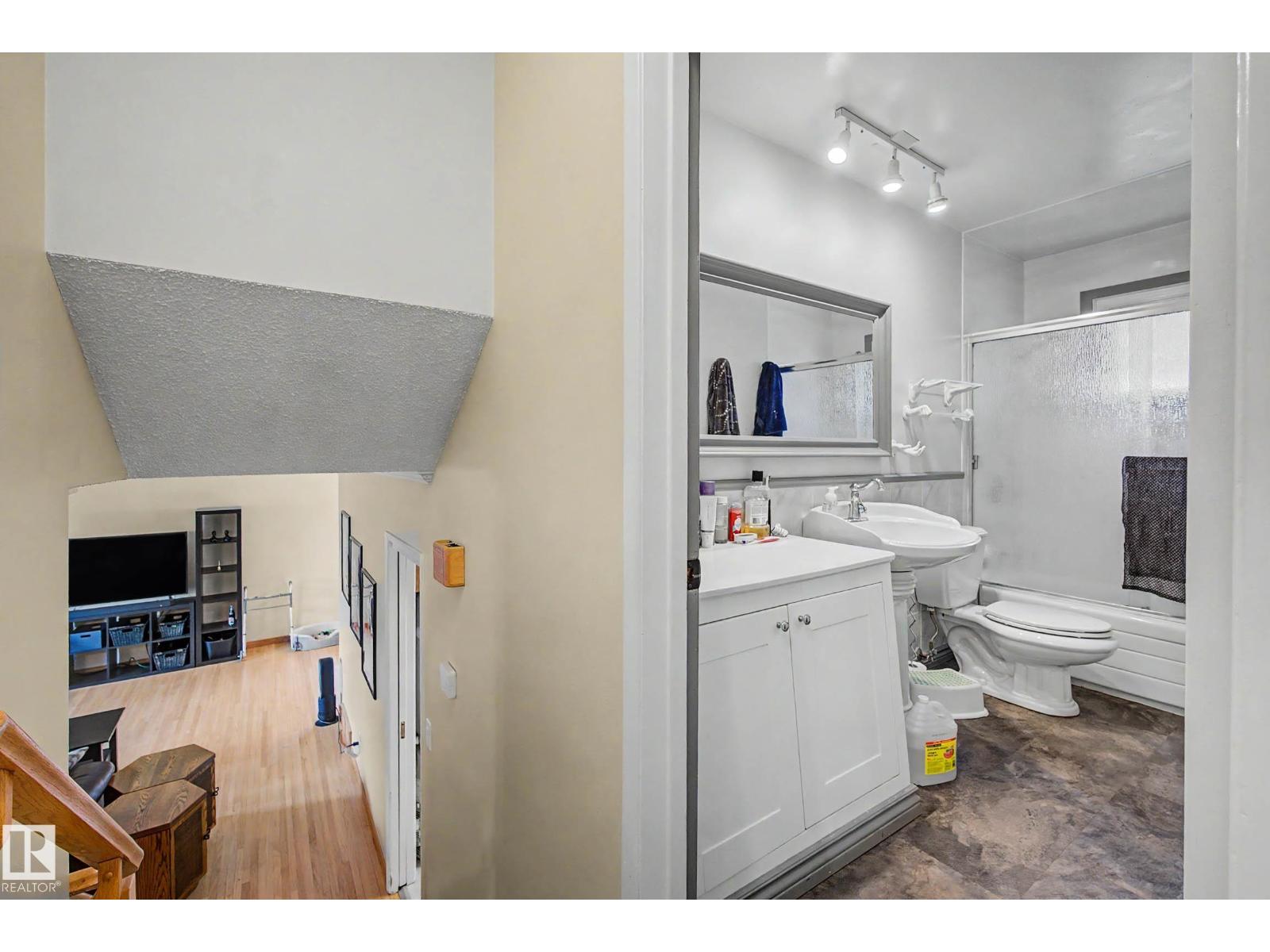 11431 51 AV NW - 28
