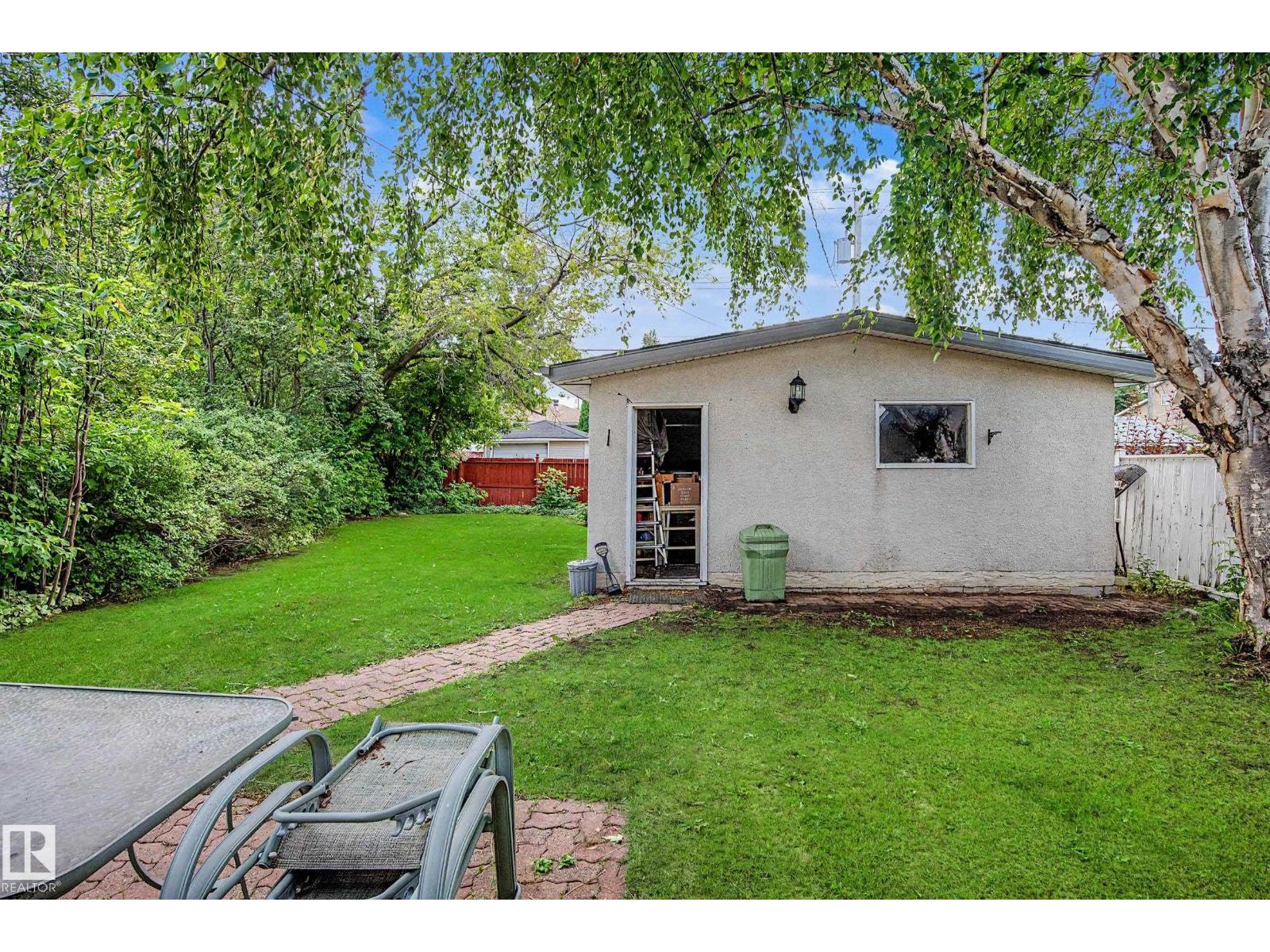 11431 51 AV NW - Image 3