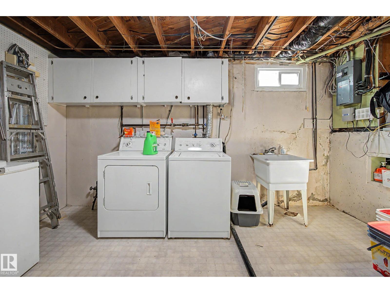 11431 51 AV NW - 47