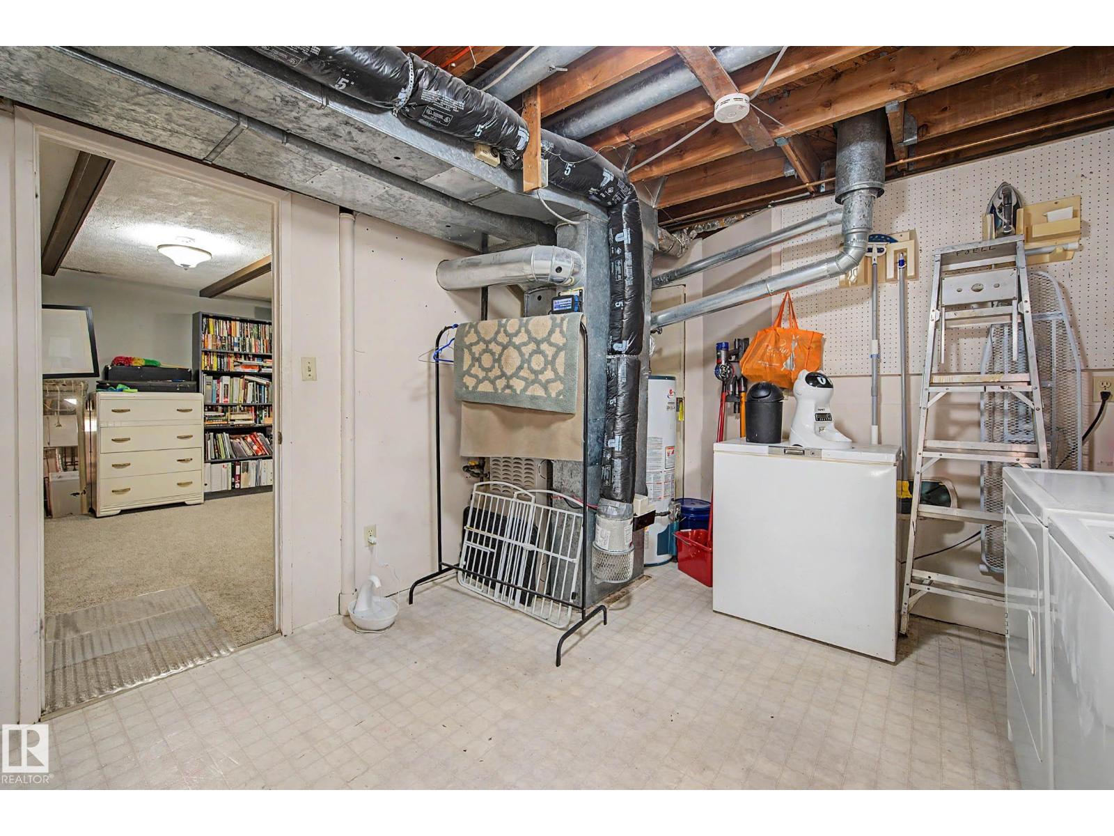 11431 51 AV NW - 48