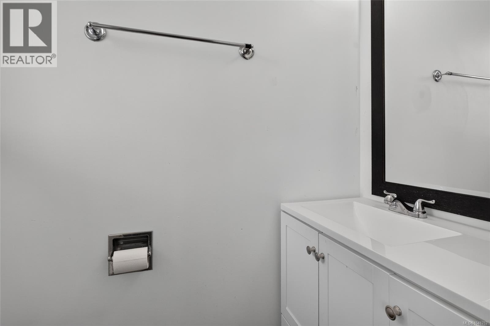 156 Moss Ave - Image 19