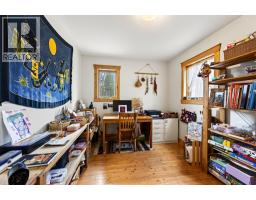 Kitchen - 2487 Seward Rd, Golden, BC V0A1H1 Photo 15