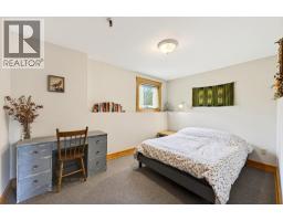2487 Seward Rd, Golden, BC V0A1H1 Photo 45