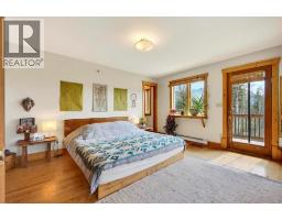 2487 Seward Rd, Golden, BC V0A1H1 Photo 35
