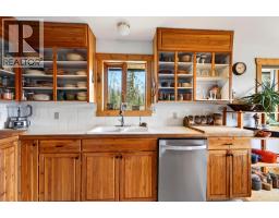 2487 Seward Rd, Golden, BC V0A1H1 Photo 25