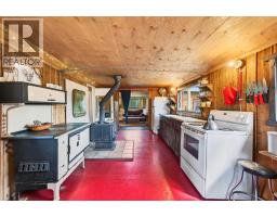2487 Seward Rd, Golden, BC V0A1H1 Photo 74