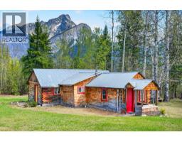 2487 Seward Rd, Golden, BC V0A1H1 Photo 73