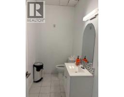 5235 28 Avenue, Calgary, AB T2B3W3 Photo 10