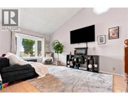 4pc Bathroom - 1423 Junor Avenue, Saskatoon, SK S7L6T7 Photo 6