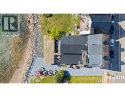 225 Water Street, photo 5