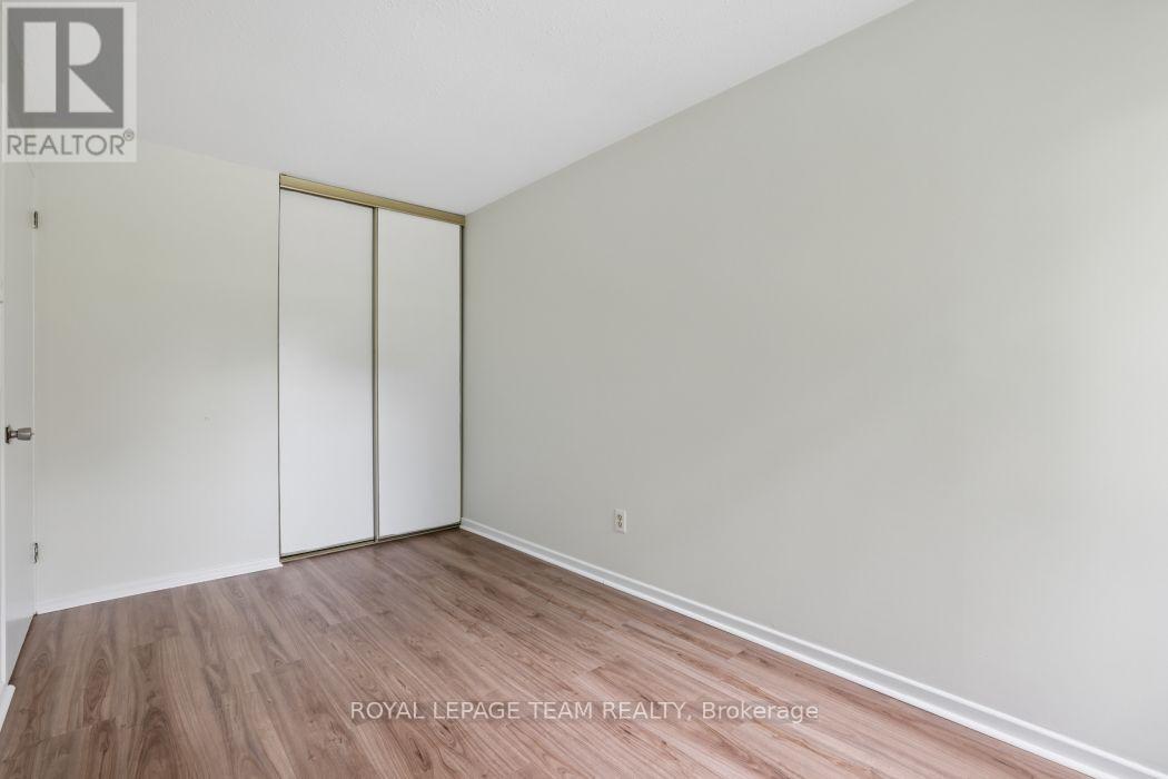 3 Bed, 2 Bath House for Sale in Ottawa – 6801 BILBERRY DRIVE, Ottawa – MLS# X13748676 - Image 24