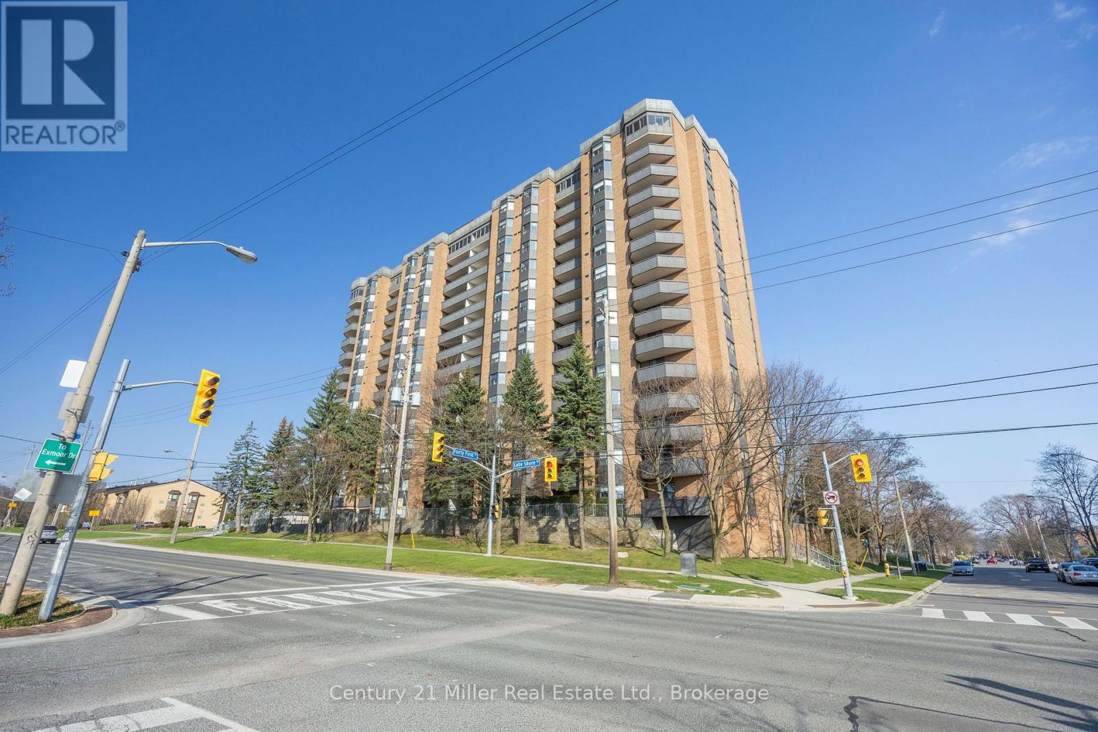 #411 3845 LAKE SHORE BOULEVARD W - 3
