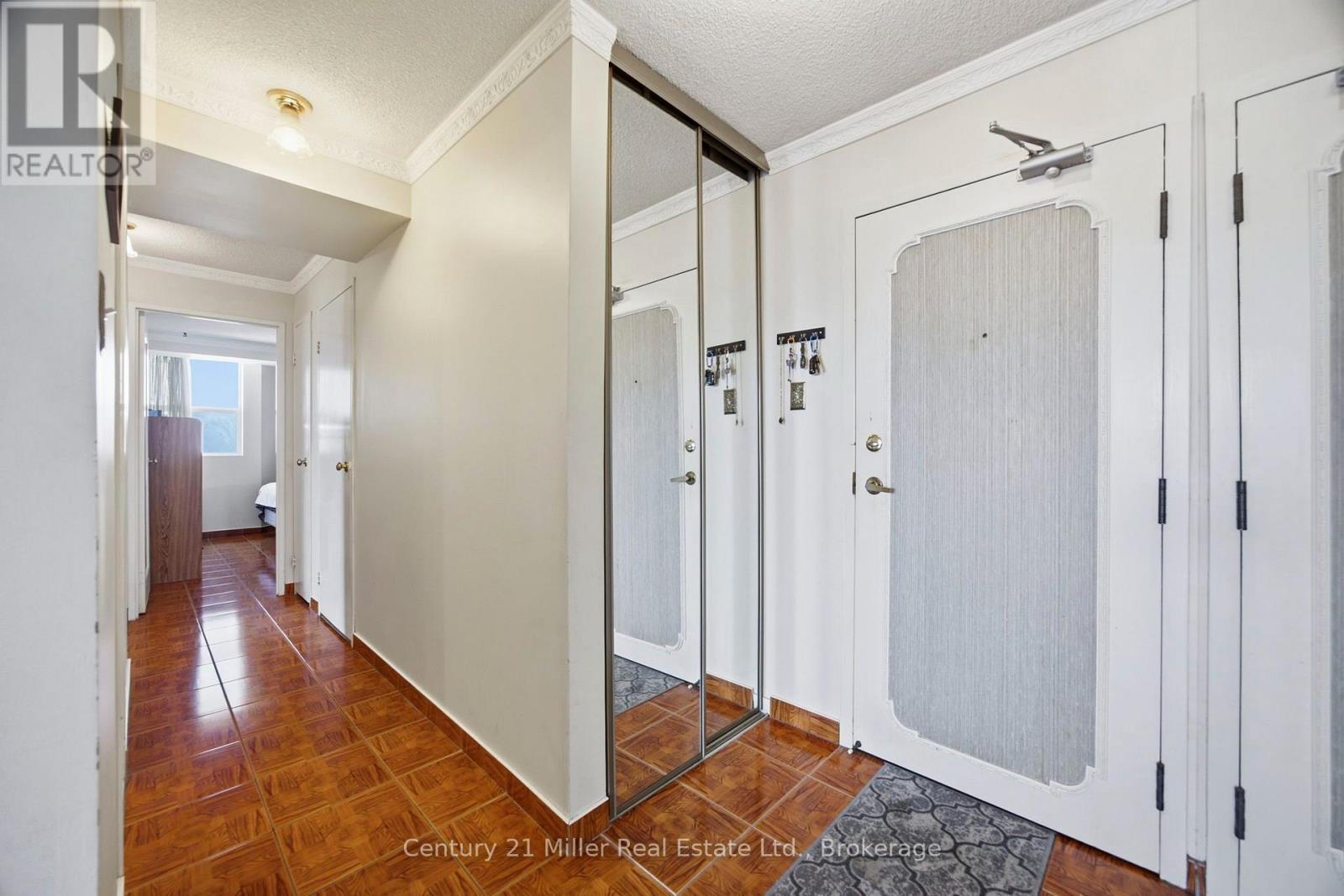 #411 3845 LAKE SHORE BOULEVARD W - 6