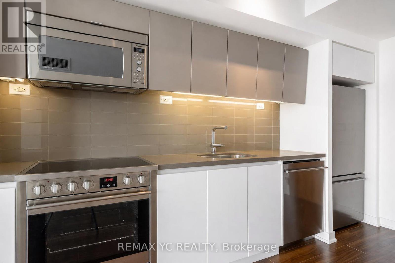 #4611 75 QUEENS WHARF ROAD - 50