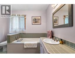 4392 Barriere Town Road, Barriere, BC V0E1E0 Photo 17