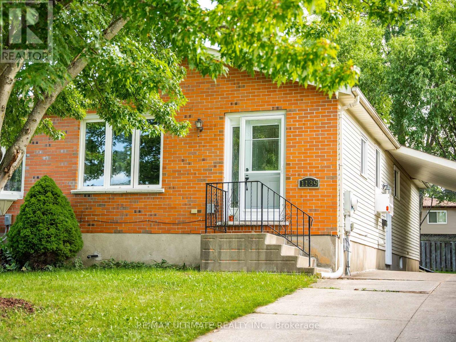 Property for sale at B - 1139 15TH STREET E