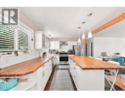 1617 Stella Place, Port Coquitlam, BC V3C2R4 Photo 6
