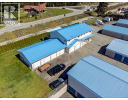 2530 Timberlane Rd, Port Alberni, BC V9Y8P2 Photo 9