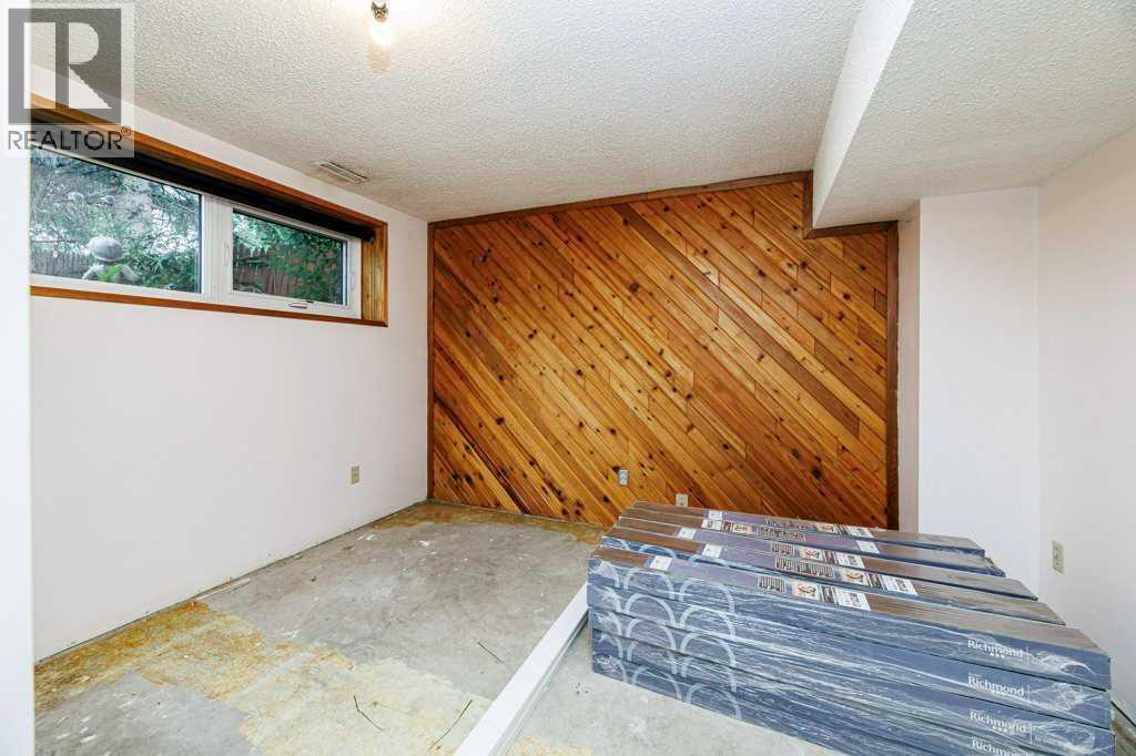Listing photo – 25 Valley Crescent, Lacombe