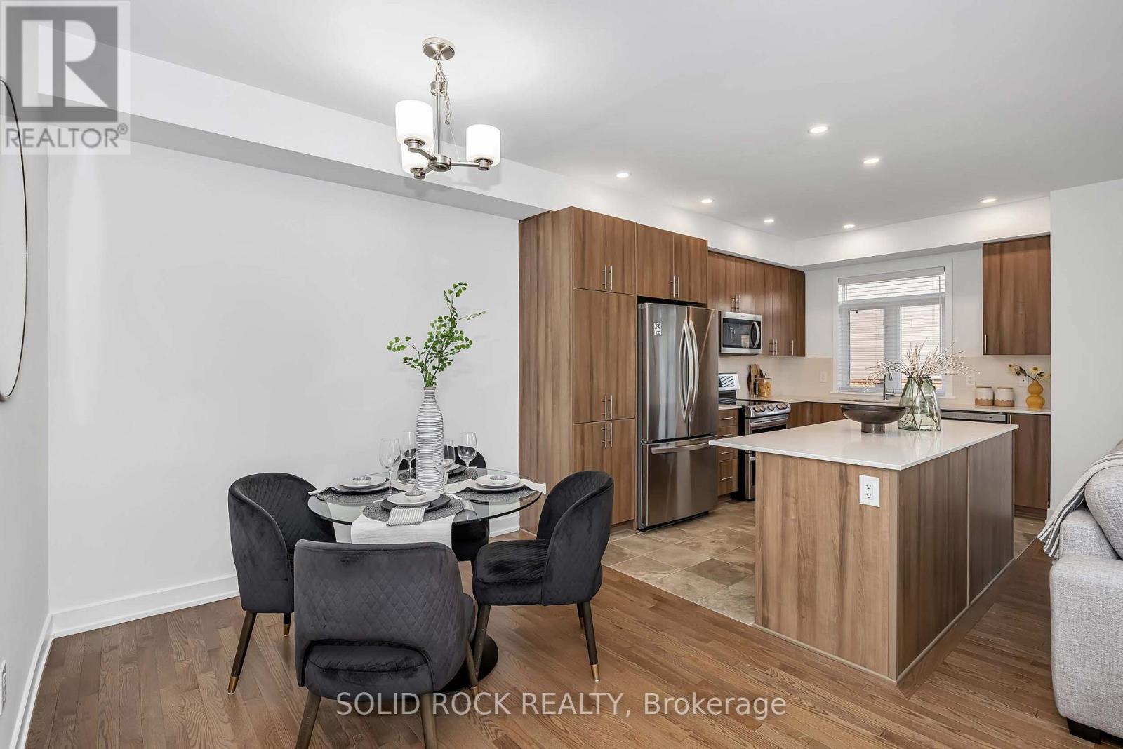 859 SOLARIUM AVENUE E - 15