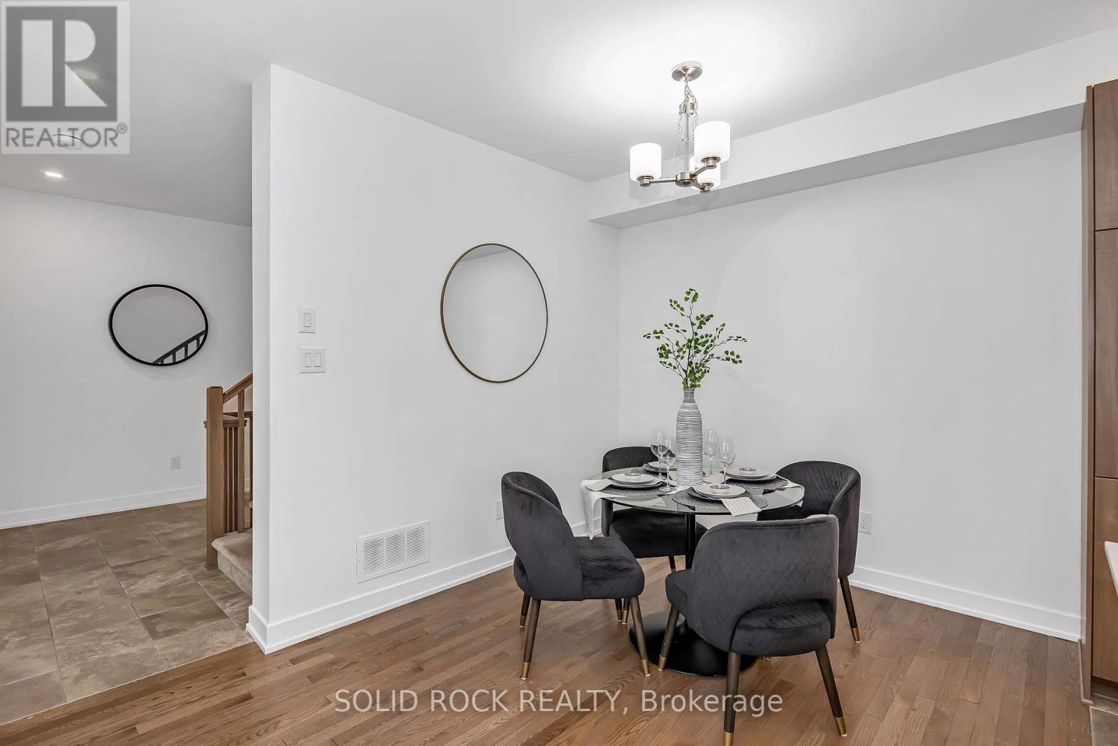 859 SOLARIUM AVENUE E - 14