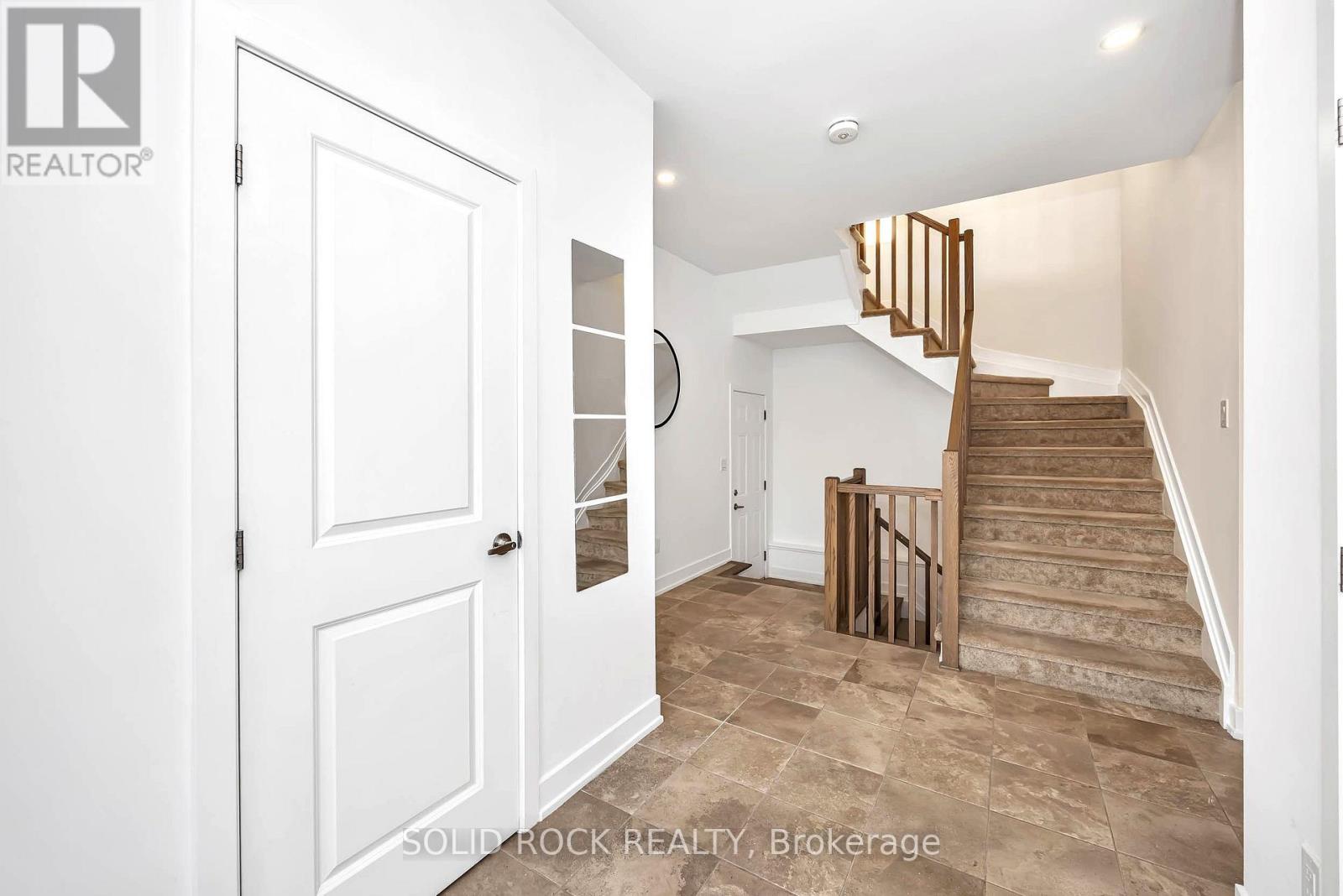 859 Solarium Avenue East, Ottawa, Ontario, K4M0H1, Ottawa, Ontario — photo 5 of 5