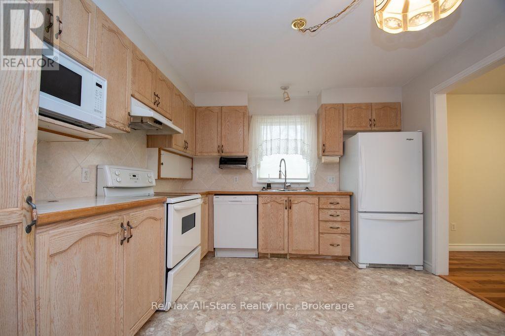 43 MCGIBBON BOULEVARD - 13