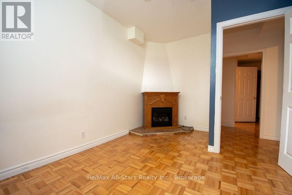 43 MCGIBBON BOULEVARD - 29