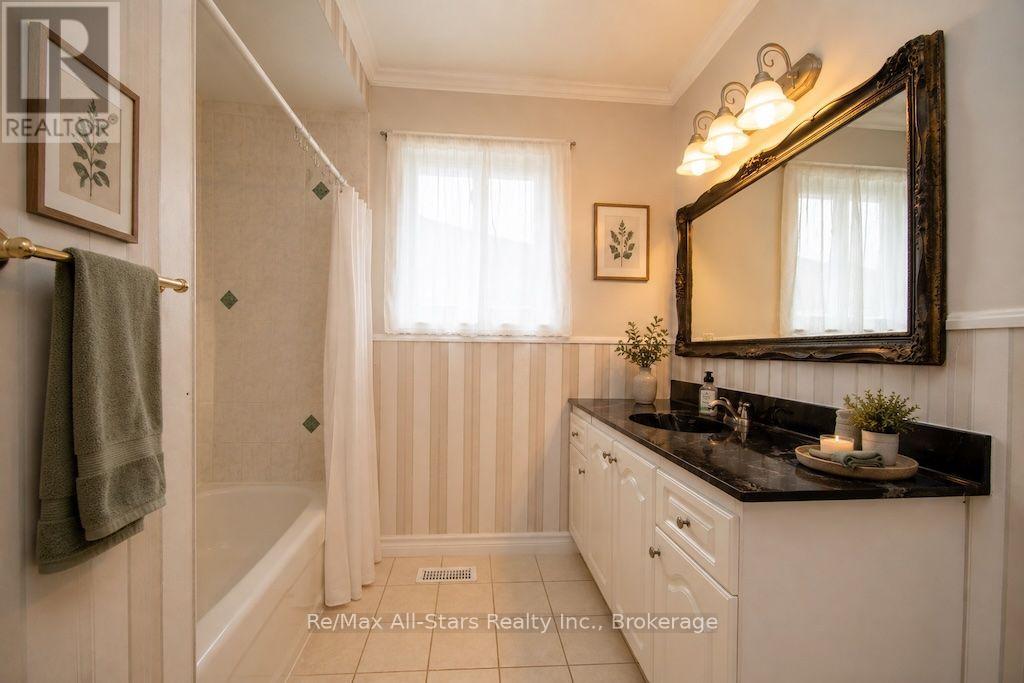 43 MCGIBBON BOULEVARD - Image 34