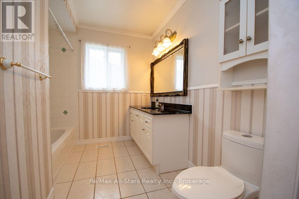 43 MCGIBBON BOULEVARD - Image 35