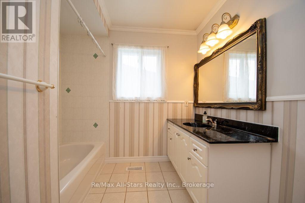 43 MCGIBBON BOULEVARD - 36