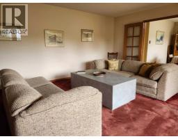 2pc Bathroom - 31 Larch Avenue, Drumheller, AB T0J0Y1 Photo 10
