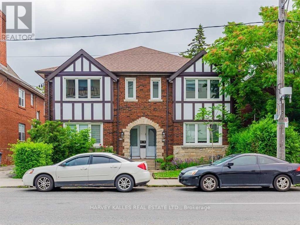 Photo of 989 Avenue Road