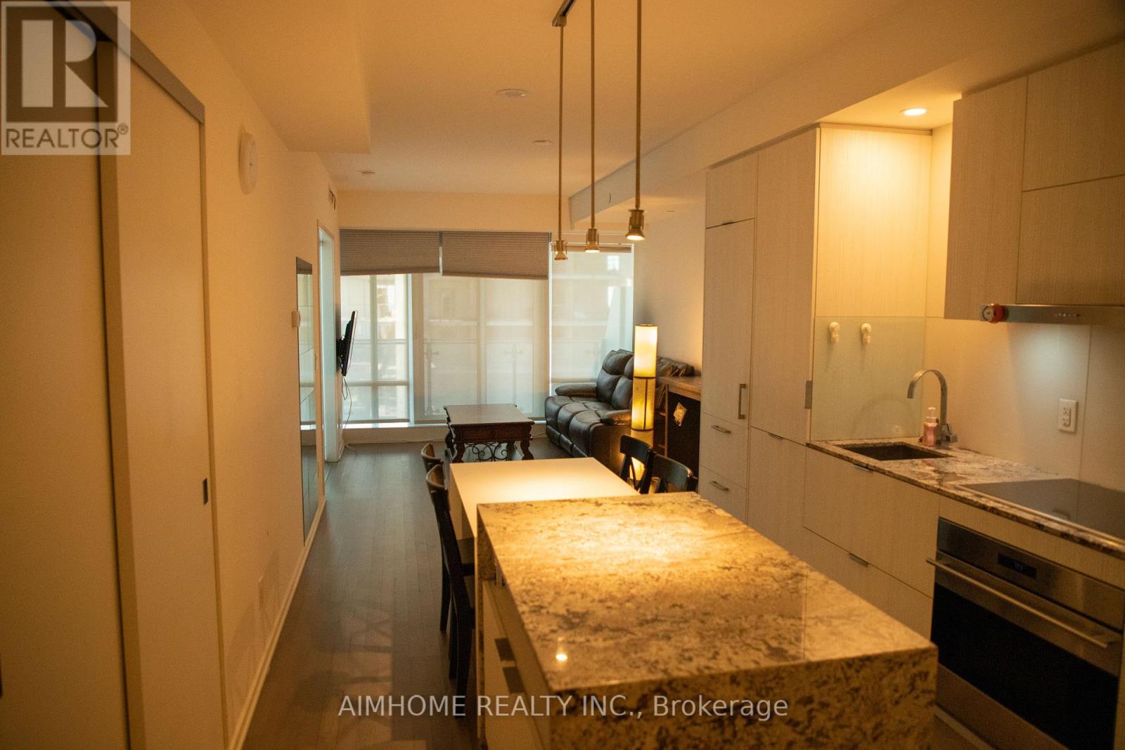 #4907 1 Bloor Street East, Toronto (Church-Yonge Corridor), Ontario, M4W1A9, Toronto (Church-Yonge Corridor), Ontario — photo 4 of 5