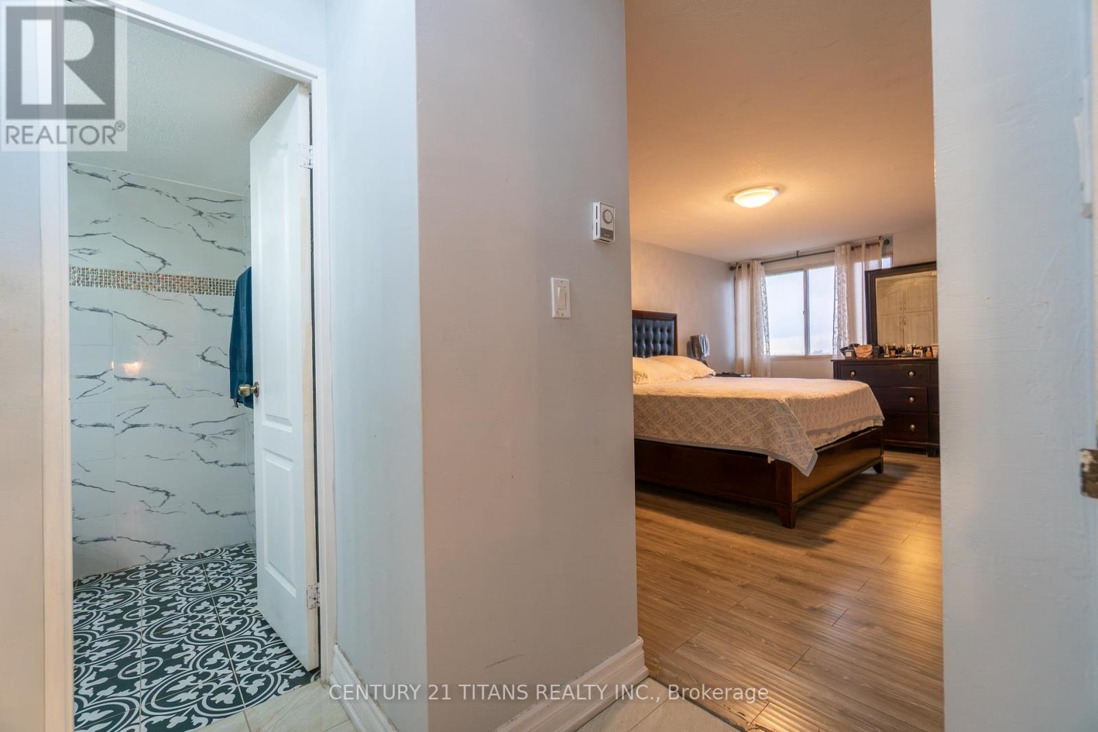 #3001 3 MASSEY SQUARE - 11