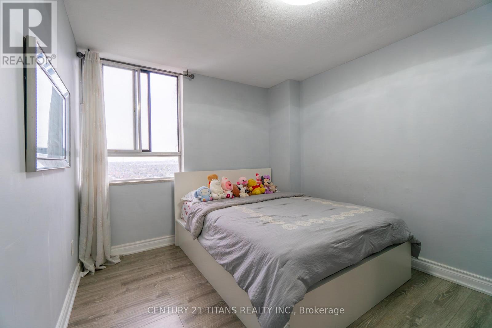 #3001 3 MASSEY SQUARE - 15