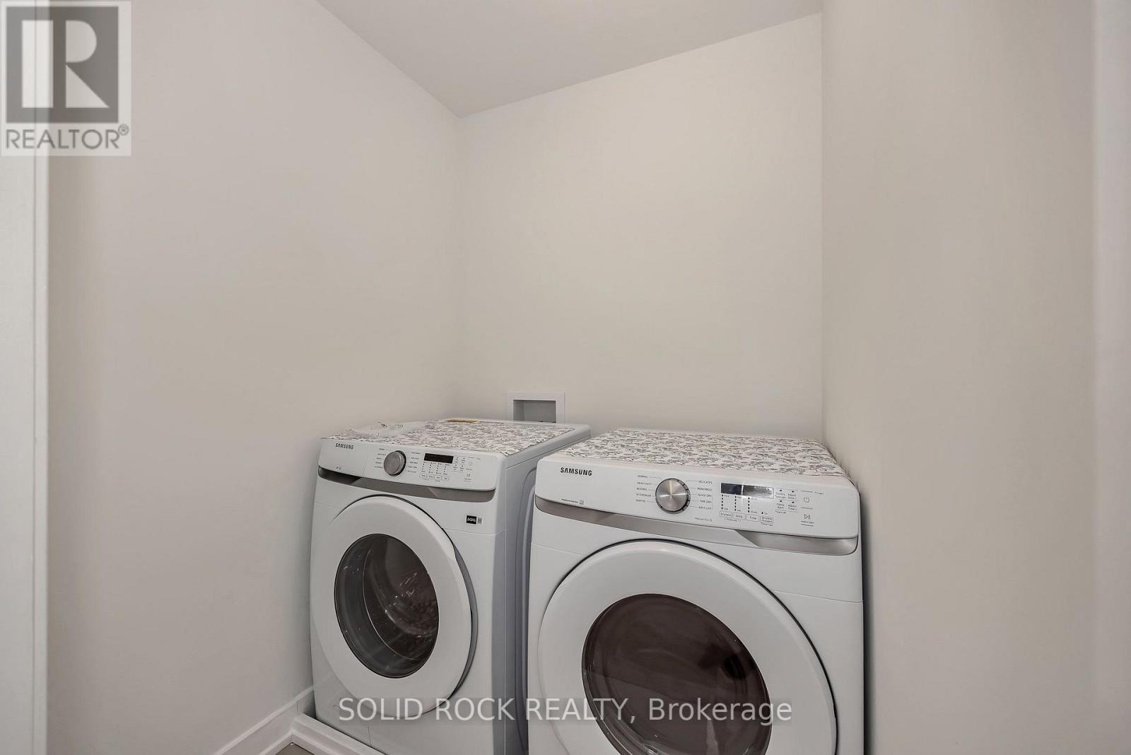 859 SOLARIUM AVENUE E - 31