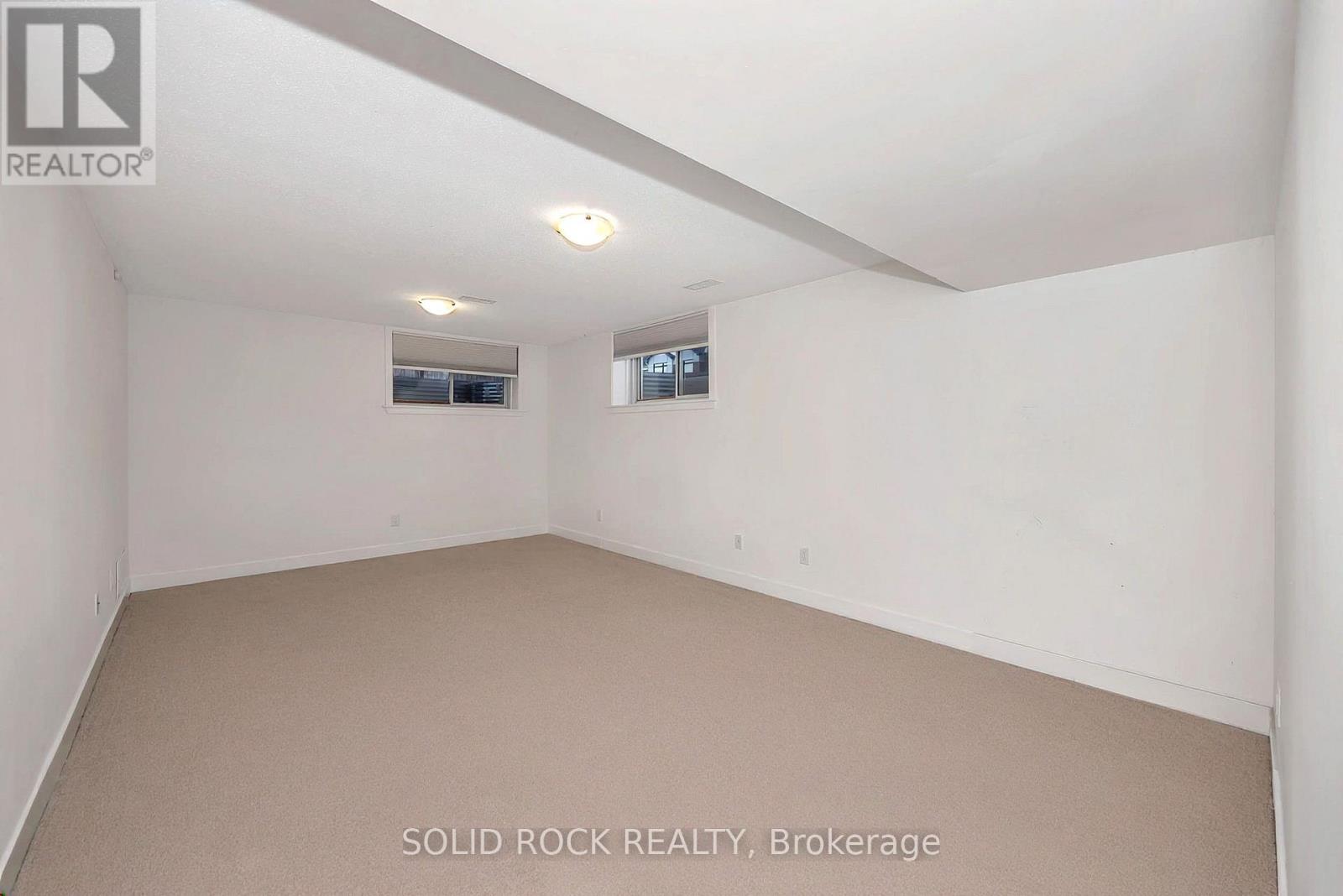 859 SOLARIUM AVENUE E - 34