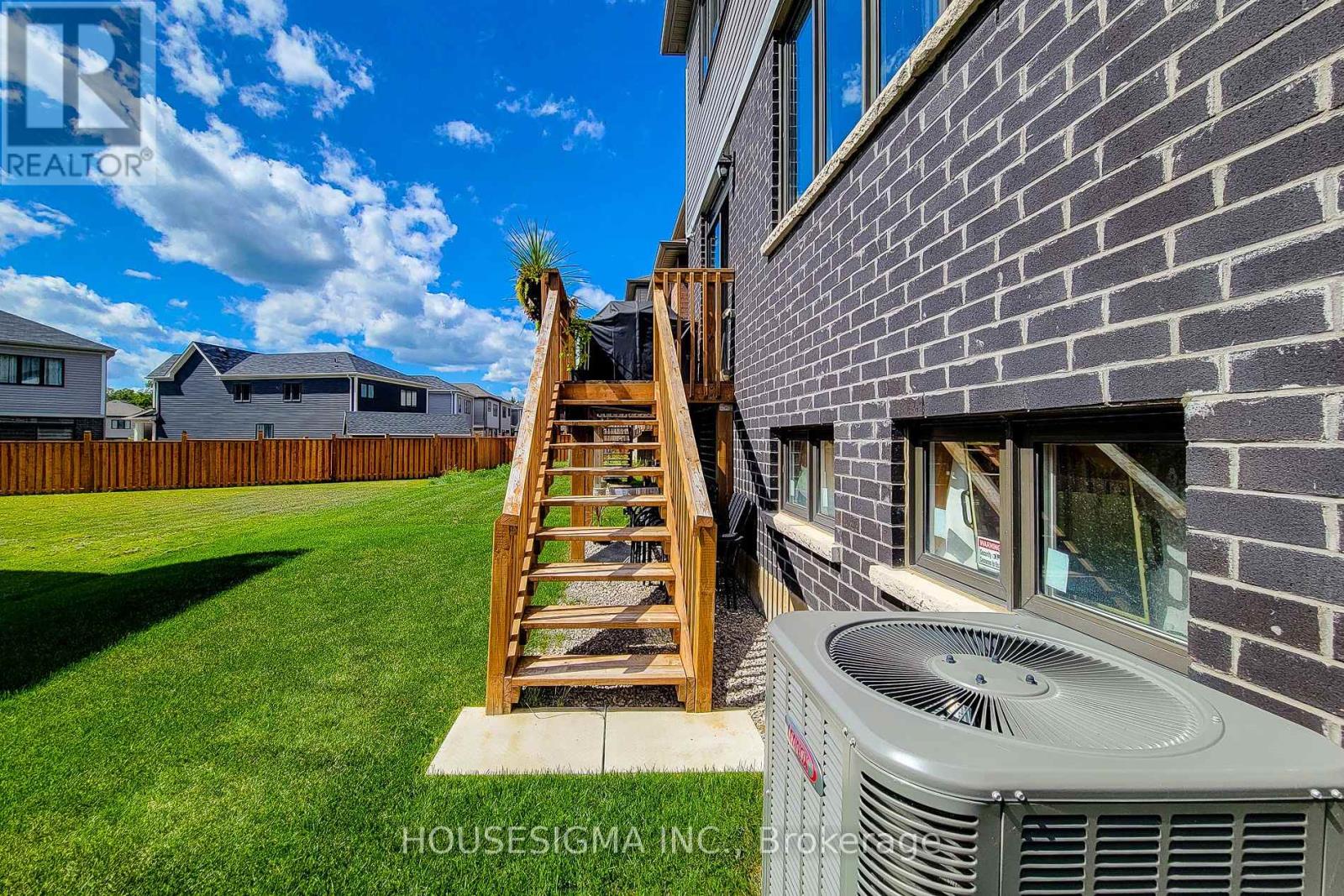 92 SUNDIN DRIVE - 40