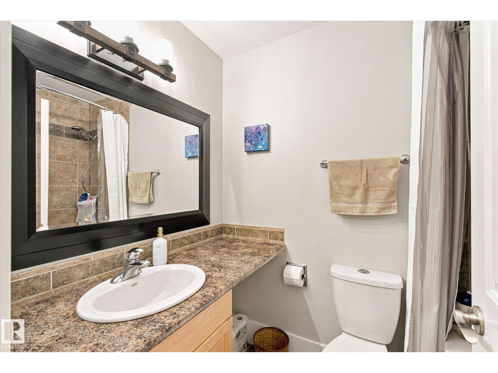 3 Akins DR - 25