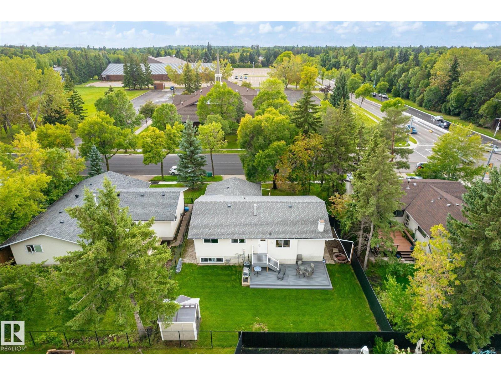 3 Akins DR - 50