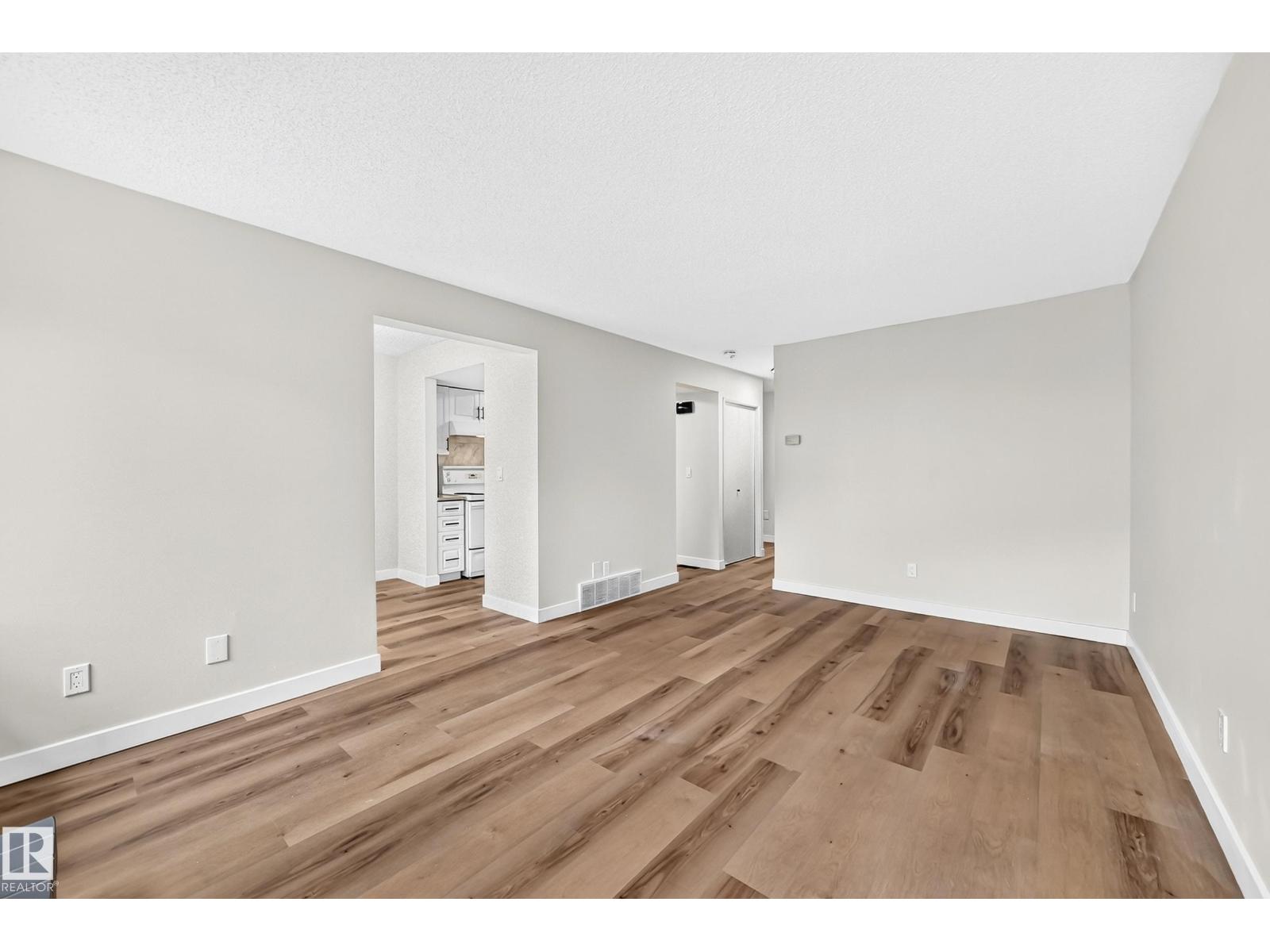 13845 24 ST NW - 21