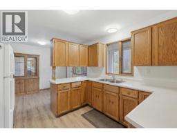 Kitchen - 216 Mclure Ferry Road, Mclure, BC V0E1E0 Photo 13