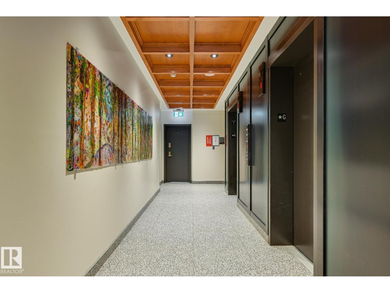 #1305 9916 113 ST NW - 28